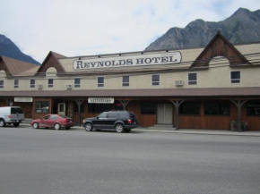  Reynolds Hotel  Лиллоет